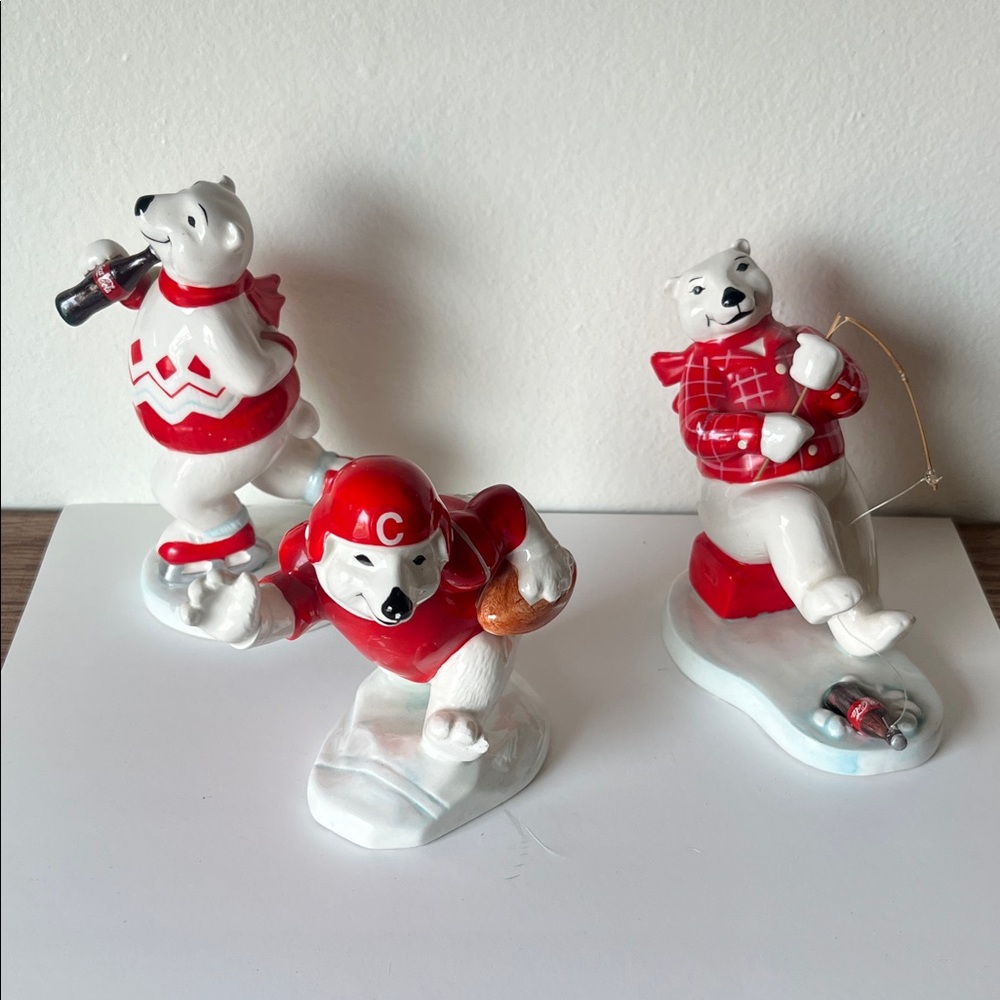 1995 Coca-Cola Polar enesco Bear Trio with Red Accents